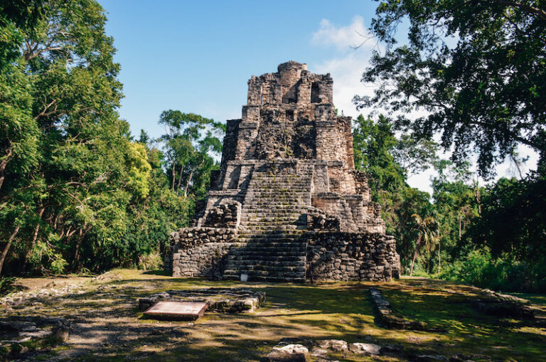 Myuil is one of the best archaeological areas near Tulum that you can visit by colectivo from downtown Tulum