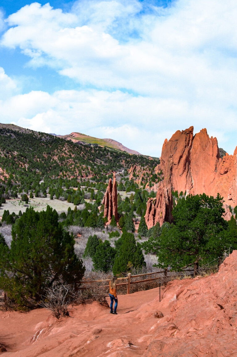 Garden of the Gods is one of the best road trips from Denver that can be reached within 1 hour and 20 minutes from the state's capital. 