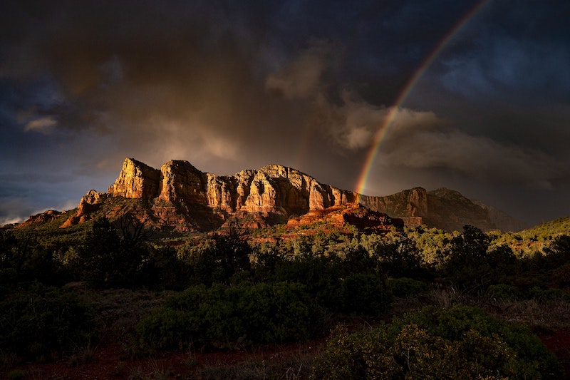Besides the scorching hot temperatures, Arizona is known for its stunning desert scenery in places like Sedona and Flagstaff. 
