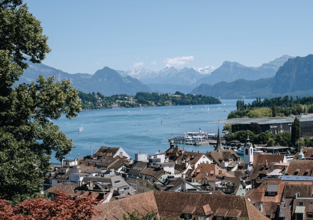 Taking a guided tour of Lucerne from Zurich is a perfect option if you don't have a car rental and don't want to organize all the logistics by yourself.