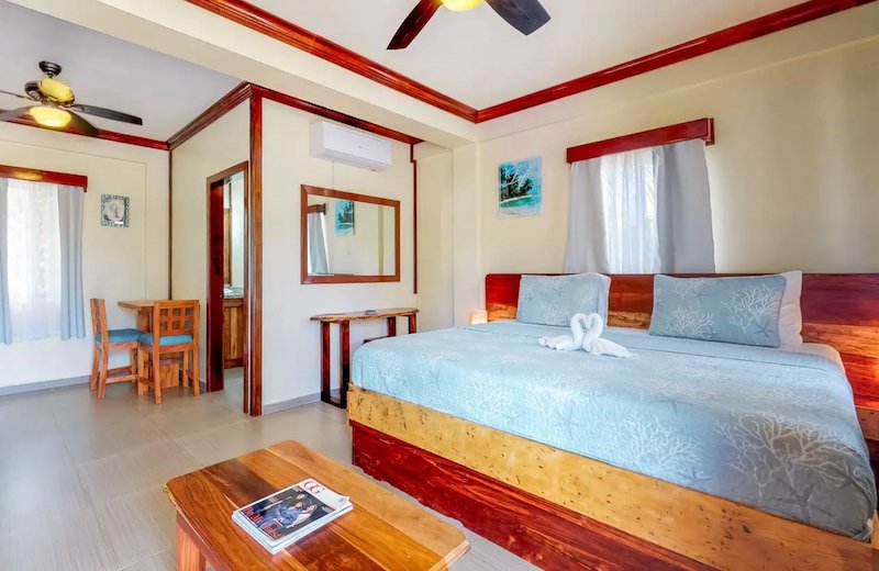 Many resorts in Placencia Belize come with beachfront views 