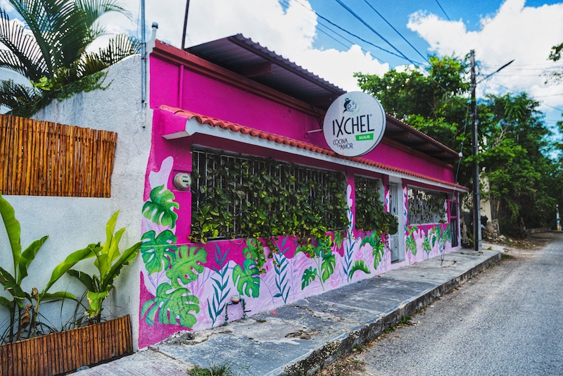 Ixchel is one of the best breakfast places in Bacalar where you can grab chilaquiles and waffles.