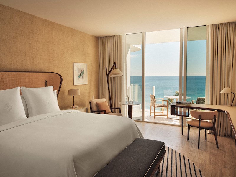 Best Fort Lauderdale hotels are located along the beach